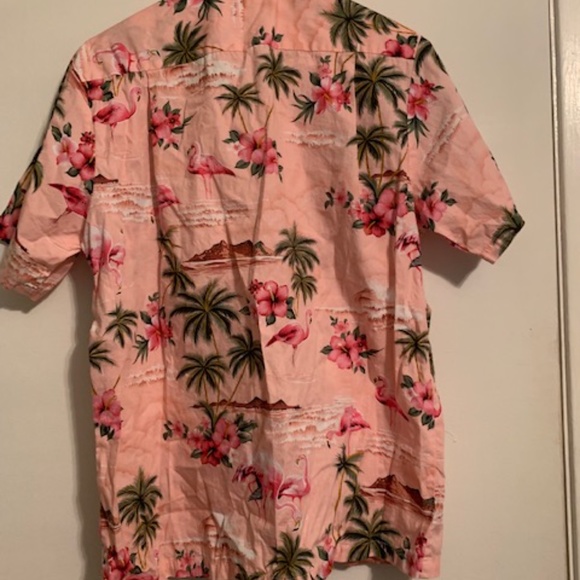 Hawaiian Camp Shirt by RJC - Picture 2 of 6